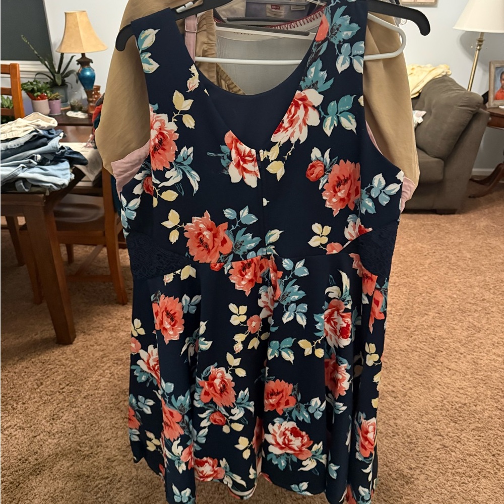 Plus size Navy Floral Sleeveless Dress